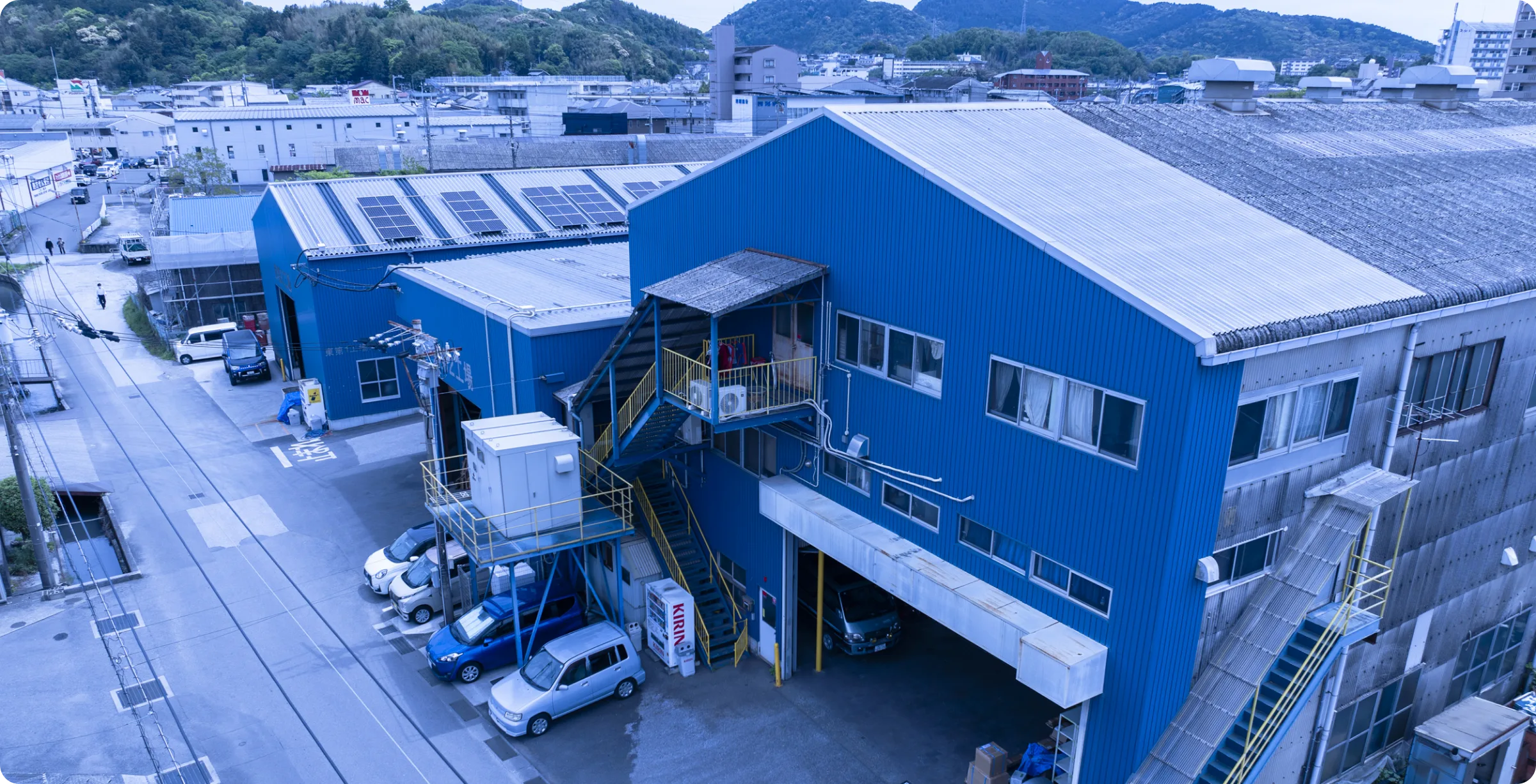 本社／工場の外観
